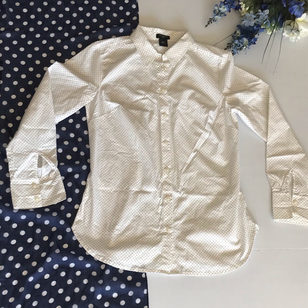 Ann Taylor White with Black Polka Dots Button Up